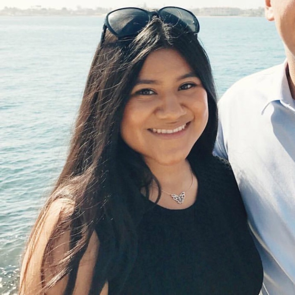 Meet your Posher, Yamileet